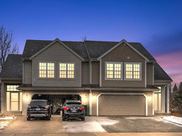 1404 South Silverbrook DRIVE, West Bend, WI 53095