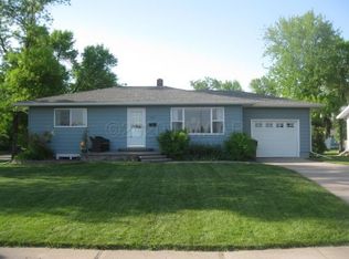 602 1st Ave SE, Hillsboro, ND 58045