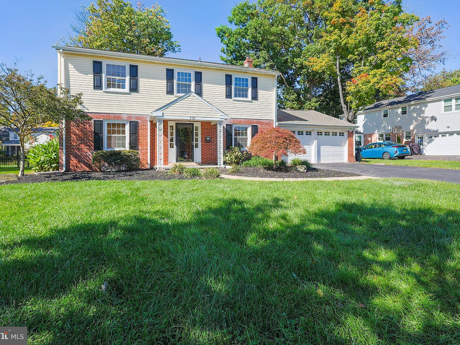 4 bed, 2.5 bath, 2175 sqft, $3,250 — Photo 2