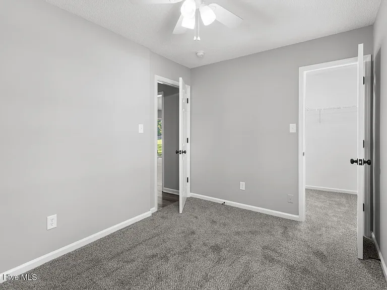 130 Sweetwater Dr — Photo 15