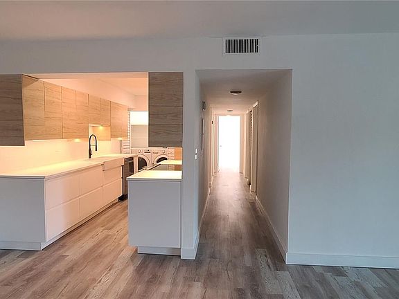 2nd image of 6519 W Newberry Rd APT 1014