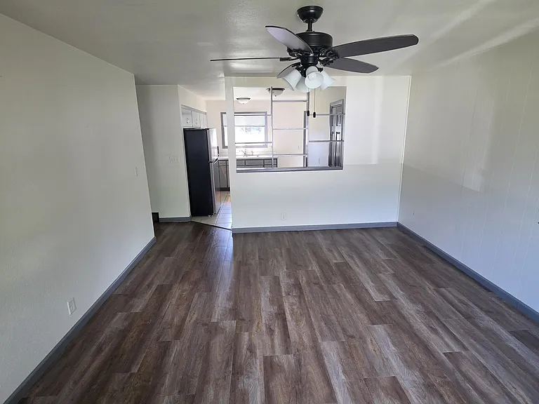836 Brighton St — Photo 5