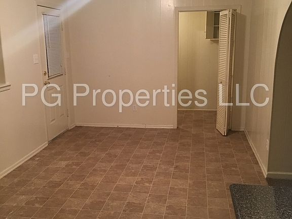 5th image of 1136 Arncliffe Dr