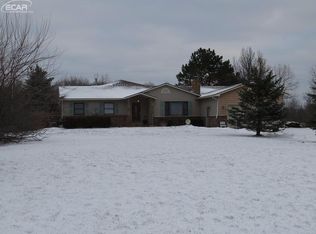 7104 Cook Rd, Swartz Creek, MI 48473