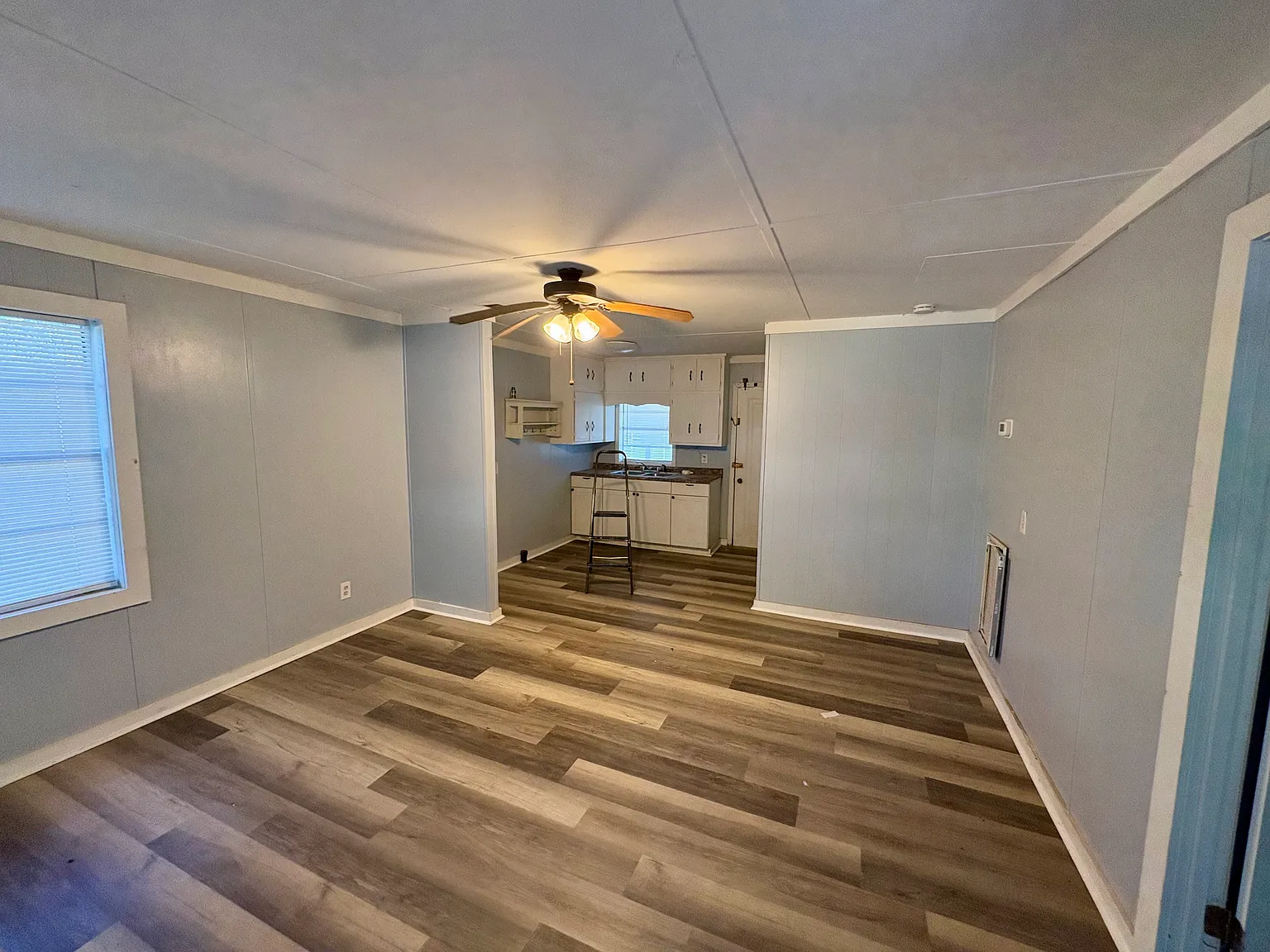 2 bed, 750 sqft, $850 — Photo 2