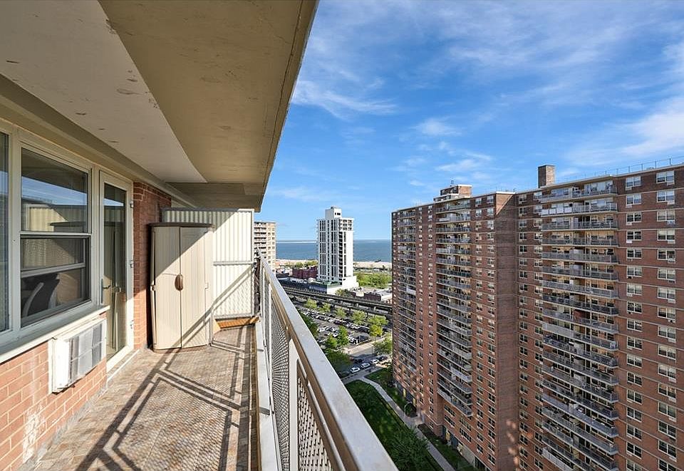 1st image of 2930 W 5th St APT 20J