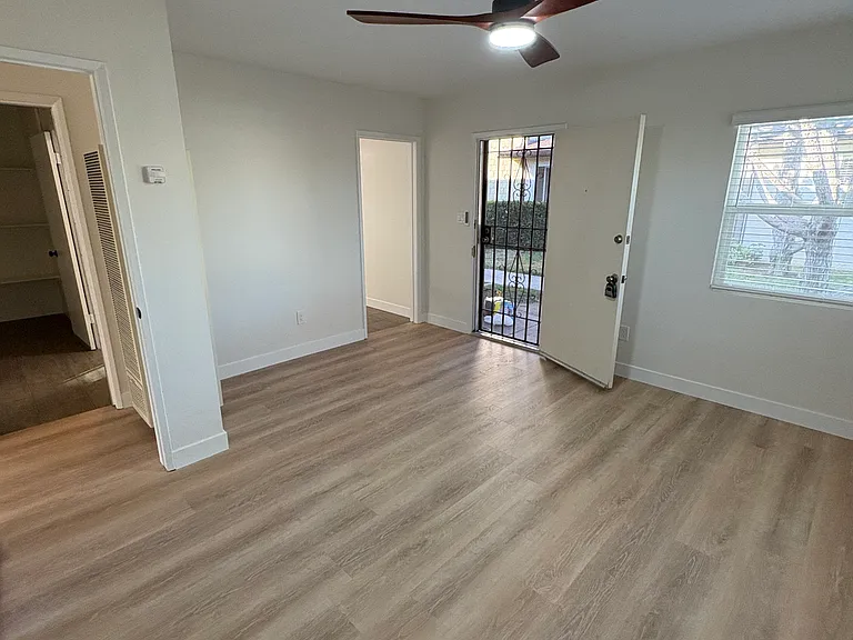 441 Casselman St #11 — Photo 21