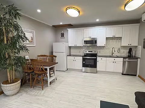335 N Peachtree Ave #4COMMERCIAL