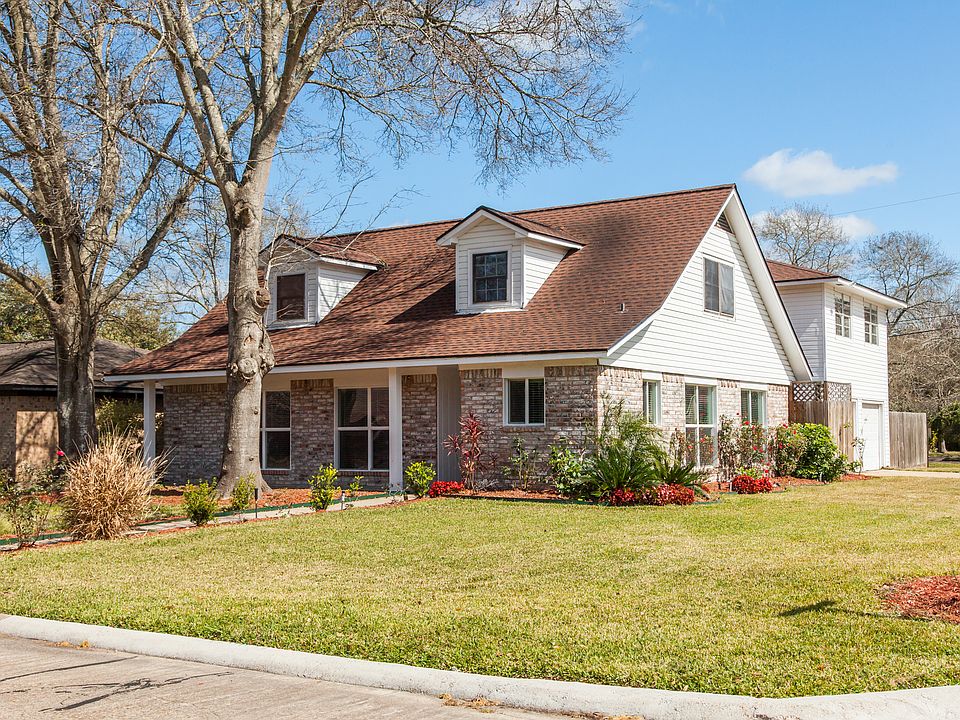 220 Pecan Drive