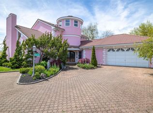 4106 New York Ave, Island Park, NY 11558