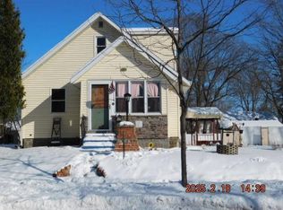 623 N Dewey St, Eau Claire, WI 54703