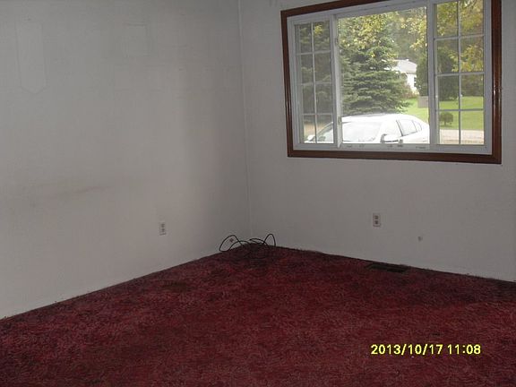 5th image of 56766 Joseph Ln