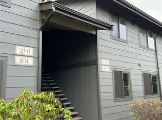 3320 Narrows View Ln NE, Bremerton, WA 98310