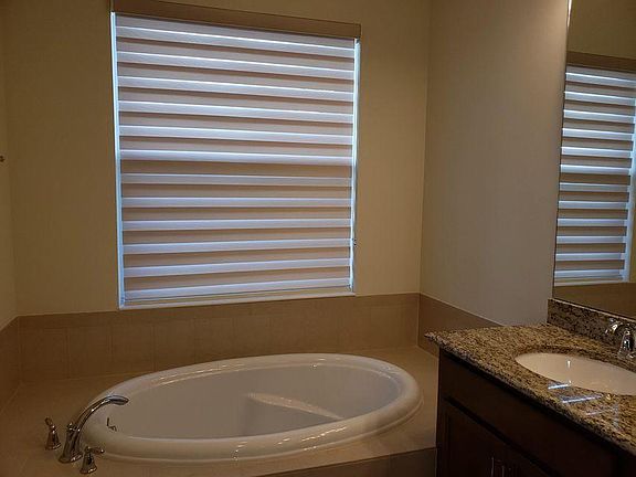 4th image of 16024 Whippoorwill Cir