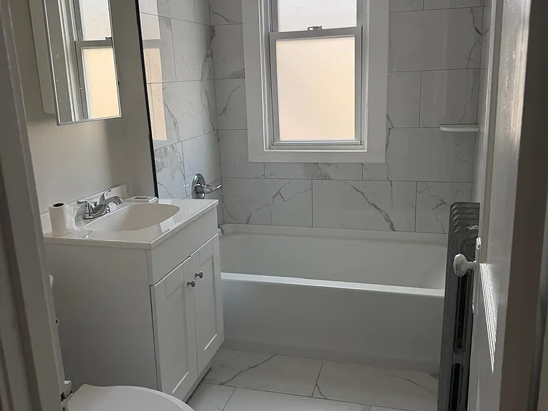 1932 Broad St #3 — Photo 12