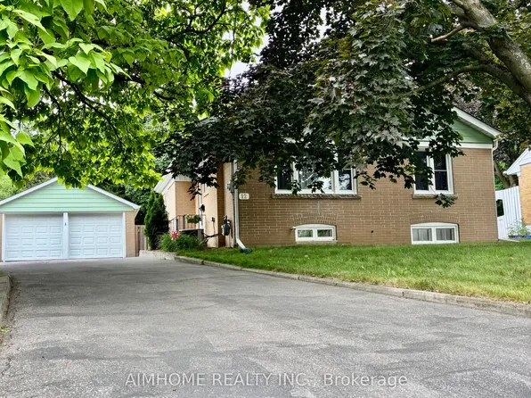 12 Canham Cres, Toronto, ON M1S 2H6