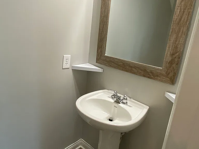 328 Lemery Dr — Photo 7