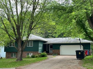 1430 48th Ave, Winona, MN 55987