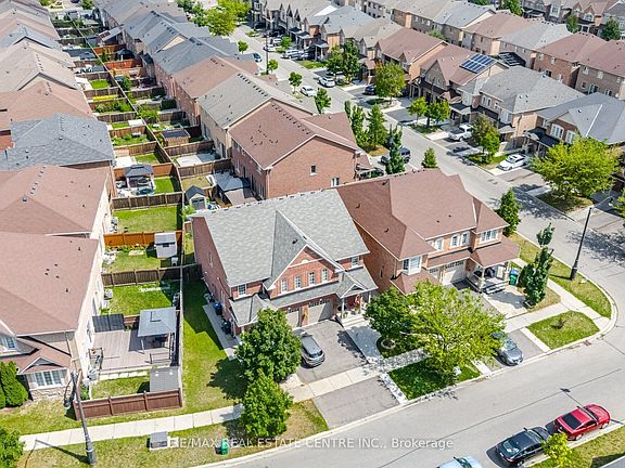 3rd image of 5 Delambray St W