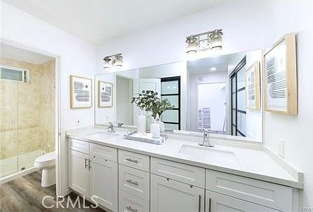 4th image of 52 Weepingwood