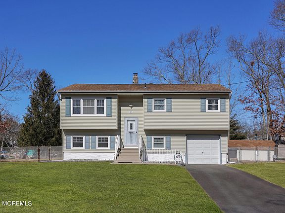 2nd image of 313 Toby Court