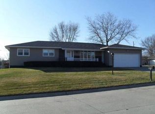 1707 Laurel Ln, Norfolk, NE 68701