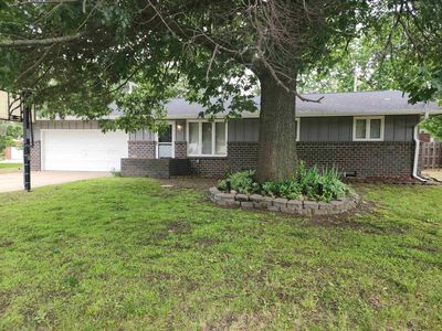 406 Blue Spruce Rd, Hutchinson, KS, 67502