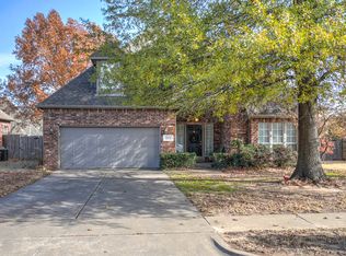 1013 S Willow Ave, Broken Arrow, OK 74012