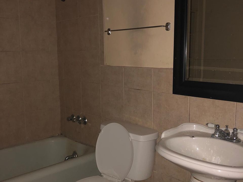 2nd image of 107 Egan St