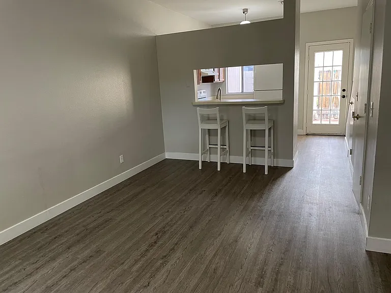 1601 N Saba St #283 — Photo 4