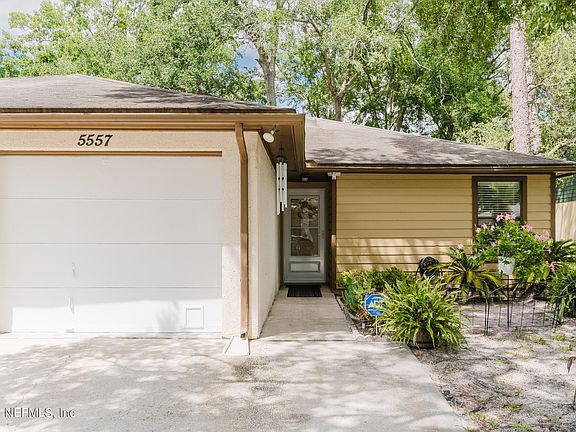 2nd image of 5557 PINEBAY Circle N