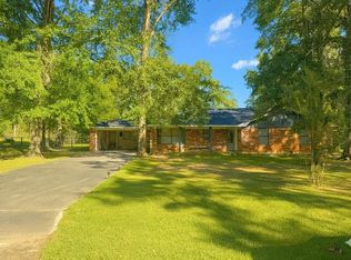 916 Holmwood Dr, Jasper, TX 75951