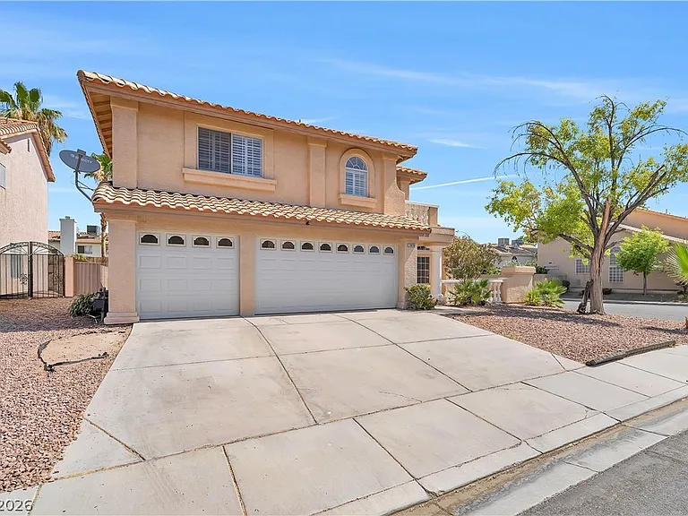2836 Via Florentine St — Photo 3