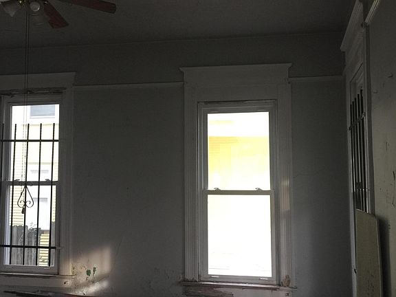 2nd image of 347 W 7th St