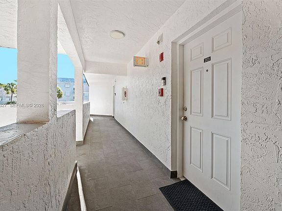 2nd image of 5750 Turin St APT 203