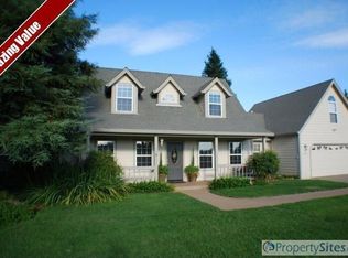 13047 Spring Lake St, Redding, CA 96003