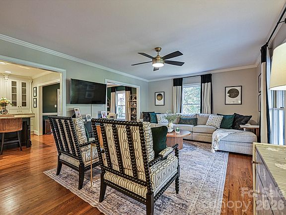 3rd image of 4540 Forest Cove Rd