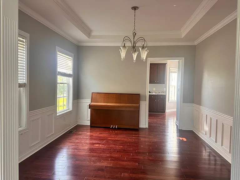 605 Mannington Pl — Photo 4