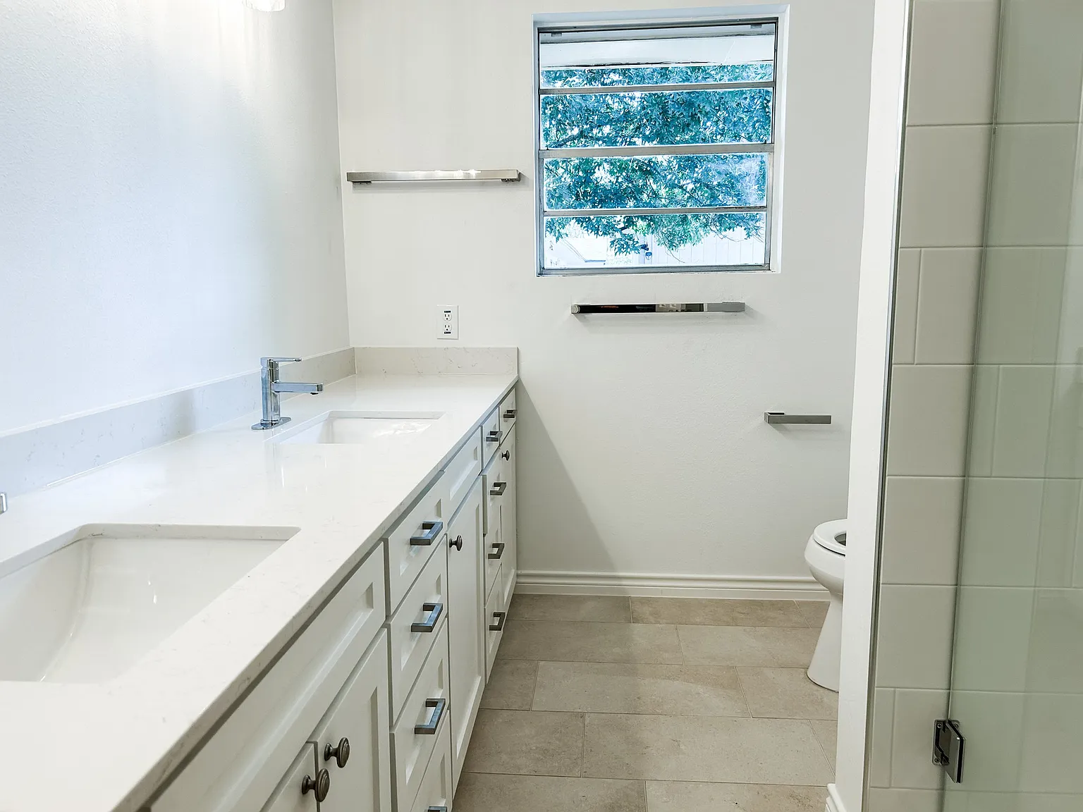 Convenient 3 Bed, 2 Bath Home in Plano | Available 10/01 | $2950/mo — Photo 3