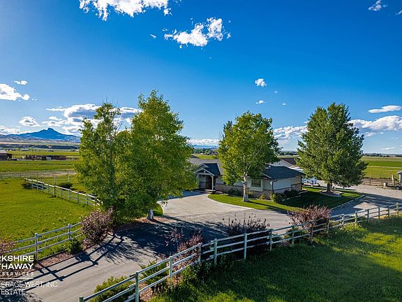 3rd image of 39 Nez Perce Dr