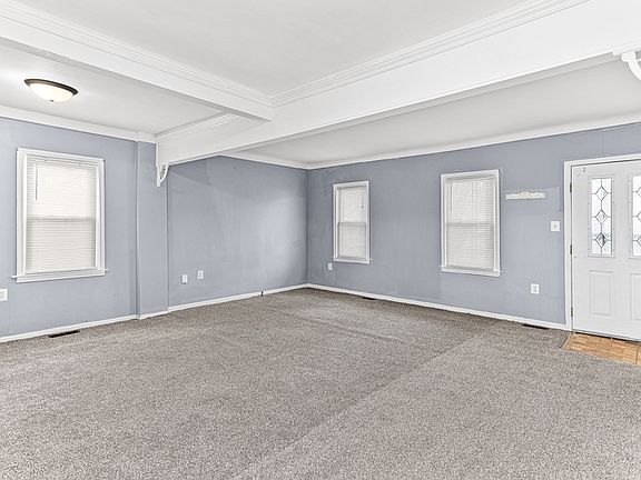 5th image of 26330 Pattow St