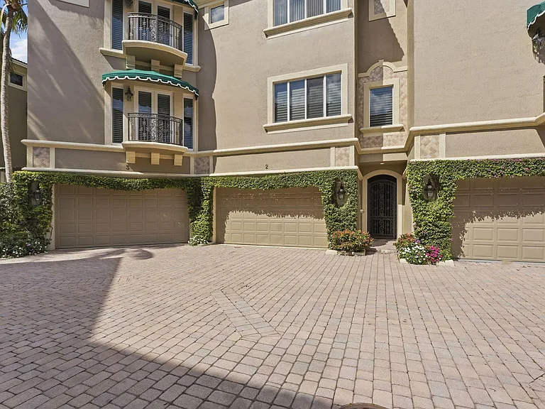 921 Osceola Dr #2 — Photo 58