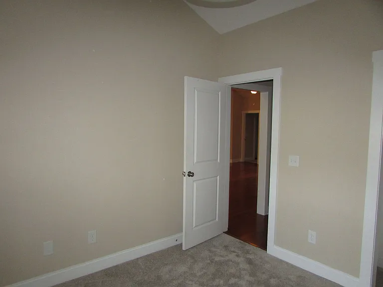 1519 Round Ridge Rd SE — Photo 17
