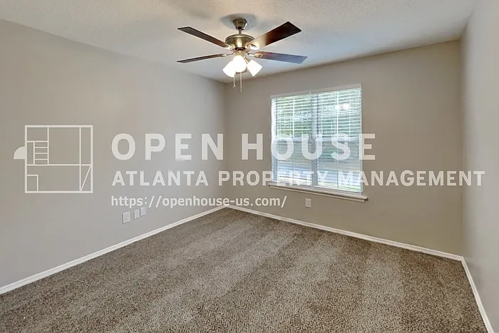 4015 Sharon Woods Dr — Photo 14