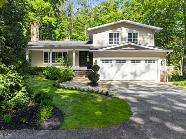 9937 Cutts Rd, Chardon, OH 44024