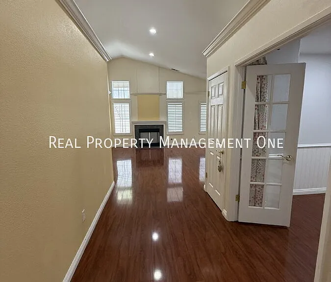 3956 Promenade Way — Photo 4