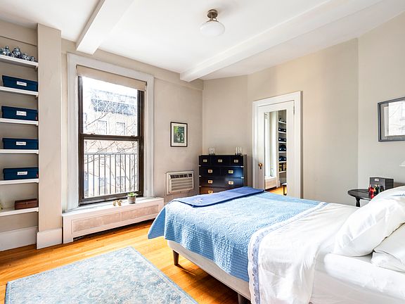 5th image of 212 E 48th St APT 3C