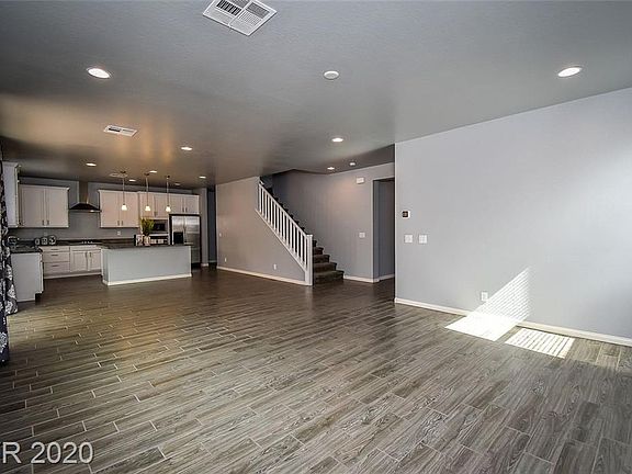 3rd image of 9625 Shadow Cliff Ave