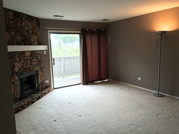 3rd image of 848 E Kings Row Unit 6