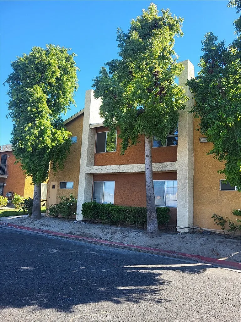 1 bed, 708 sqft, $1,650 — Photo 3